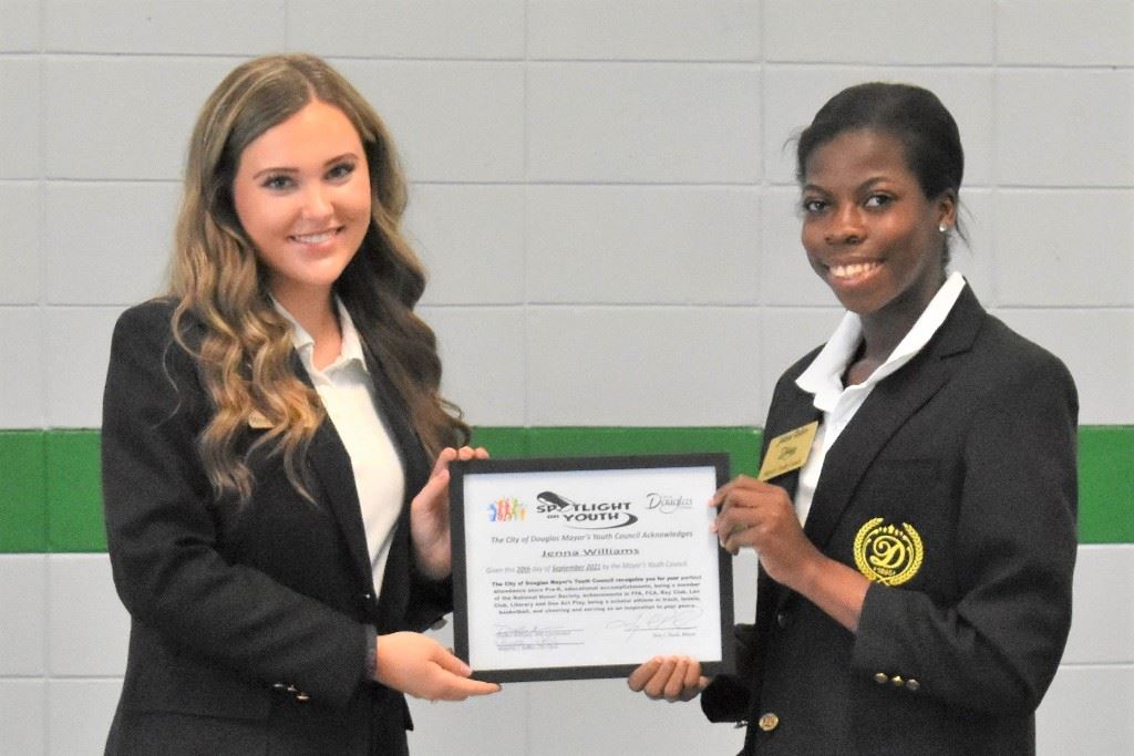 JrMayor Jenna Williams and JrMayorProTem Jalene Debro